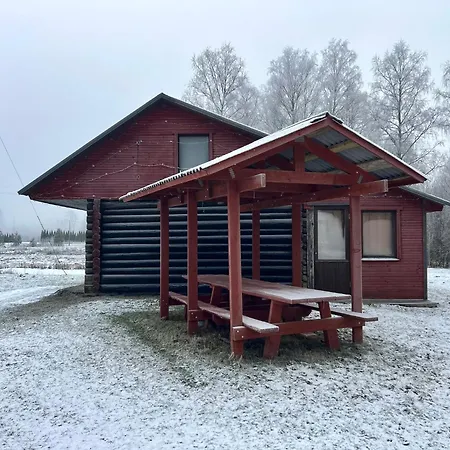 Pangamaee Puhkemaja Nyaraló *